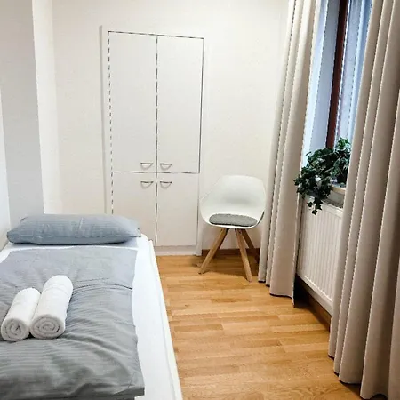 Sali Homes K39 Monte-Carlo -Spacious 6-Bedroom Apartment With Terrace And Garden Views In Bayreuth Ideal For Groups Exterior photo