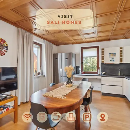 Sali Homes K39 Monte-Carlo -Spacious 6-Bedroom Apartment With Terrace And Garden Views In Bayreuth Ideal For Groups Exterior photo