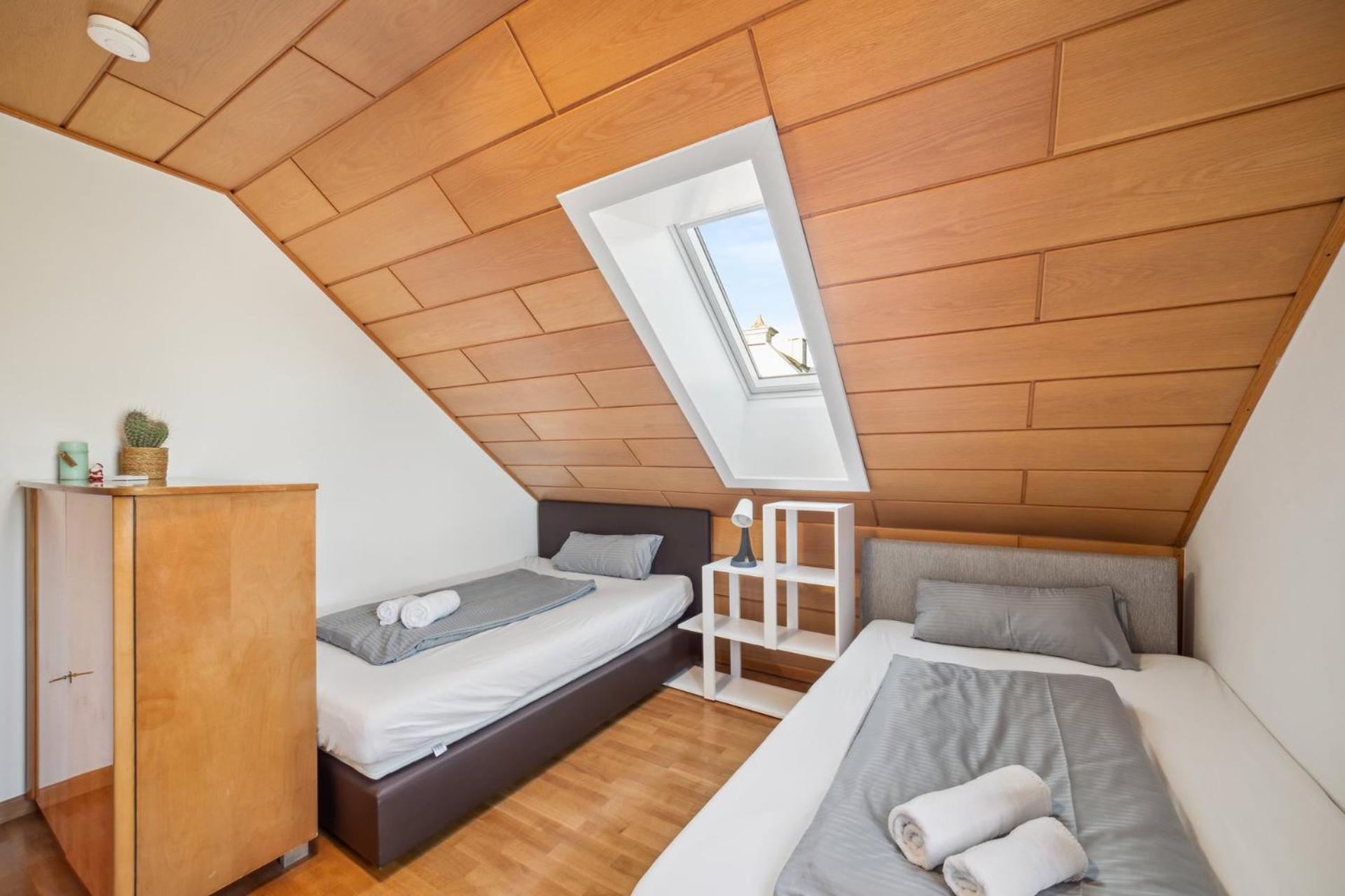Sali Homes K39 Monte-carlo -spacious 6-bedroom With Terrace And Garden Views In Ideal For Groups Apartment Bayreuth
