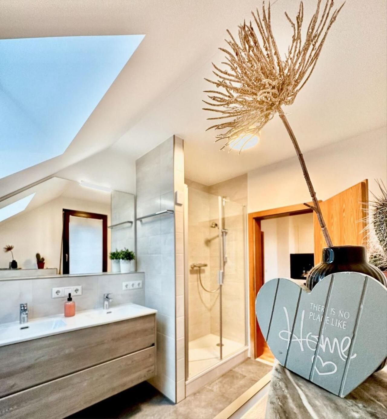 Apartment Sali Homes K39 Monte-carlo -spacious 6-bedroom With Terrace And Garden Views In Ideal For Groups