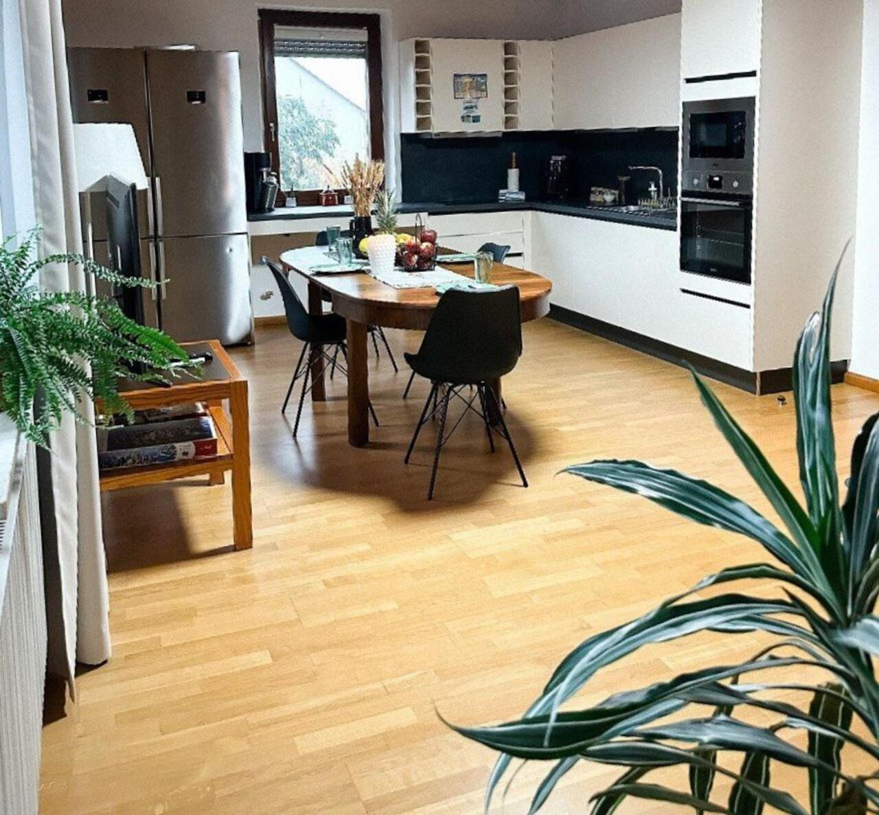 Apartment Sali Homes K39 Monte-carlo -spacious 6-bedroom With Terrace And Garden Views In Ideal For Groups