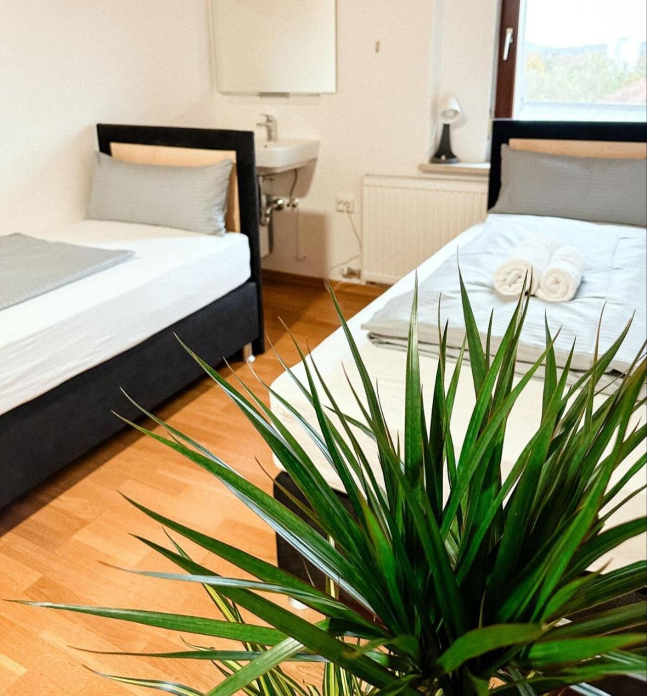 Apartment Sali Homes K39 Monte-carlo -spacious 6-bedroom With Terrace And Garden Views In Ideal For Groups *